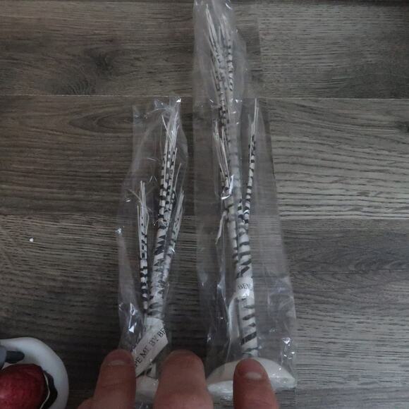 Dept 56 Christmas Homecoming At Havenport Lighted Holiday Set - Picture 3 of 11